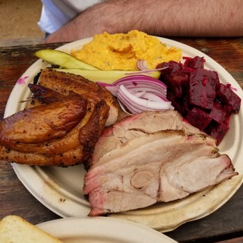 Micklethwait Craft Meats - The food...meh - Food Trucks Near Me - Austin, Texas