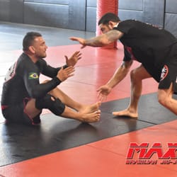Maxum Brazilian Jiu-Jitsu - Joe Monahan and Pro-Fighter Kenny Foster