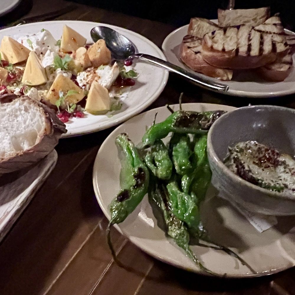Small starter plates Small starter plates
