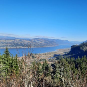 Chanticleer Point - View of the gorge looking east - Landmarks & Historical Buildings Near Me - Corbett, Oregon Chanticleer Point - View of the gorge looking east - Landmarks & Historical Buildings Near Me - Corbett, Oregon