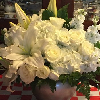 Sunflorist - Recipient said this was the most impressive arrangement she has ever received. Gorgeous - Florists Near Me Sunflorist - Recipient said this was the most impressive arrangement she has ever received. Gorgeous - Florists Near Me