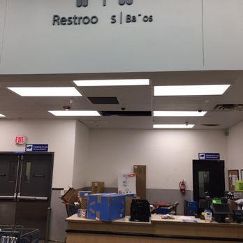 Walmart - The unmarked online pickup location - Department Stores Near Me - San Leandro, California Walmart - The unmarked online pickup location - Department Stores Near Me - San Leandro, California