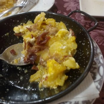 Casa Pepa - Patatas a lo pobre con foie - Tapas Bars Near Me - Valencia, V Casa Pepa - Patatas a lo pobre con foie - Tapas Bars Near Me - Valencia, V