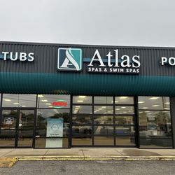 Atlas Spas & Swim Spas - Entrance