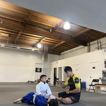 SCHOOL Brazilian Jiu-Jitsu - Brazilian Jiu-jitsu Near Me - Arcadia, California SCHOOL Brazilian Jiu-Jitsu - Brazilian Jiu-jitsu Near Me - Arcadia, California