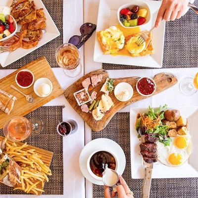 WeHo Bistro by null