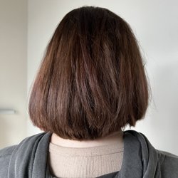 Reyna Dominican Hair Salon - Super uneven long left side and very short right side