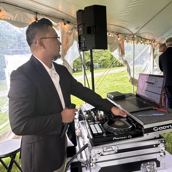 Enzo Entertainment - Spring 2025 - Smith Wedding - DJs Near Me Enzo Entertainment - Spring 2025 - Smith Wedding - DJs Near Me