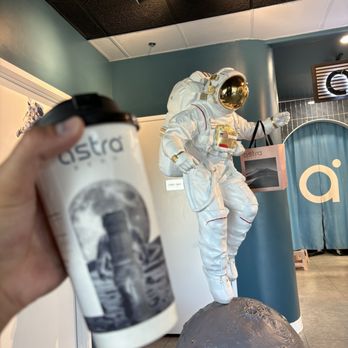 Astra Bean - Peach Hibiscus Tea - Coffee & Tea Near Me - Westminster, California