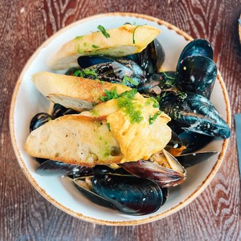 Local On North - Duluth - PEI Mussels - New American Near Me - Duluth, Georgia