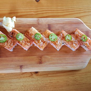 Green Leaf Sushi - Aburi Salmon Oshi Sushi - Sushi Bars Near Me - Vancouver, British Columbia