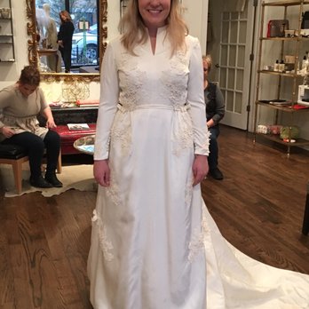 Meringue - Bridal Near Me - Chicago, Illinois