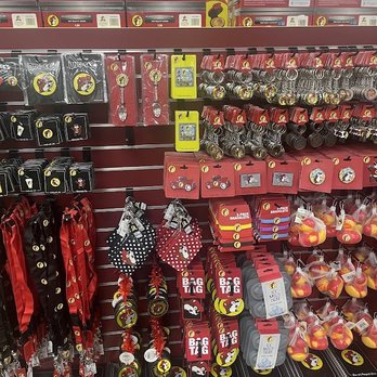 Buc-ee’s - Gas Stations Near Me - Springfield, Missouri