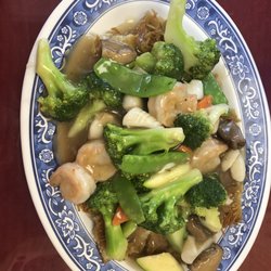 New China Restaurant - Seafood Cake Noodle