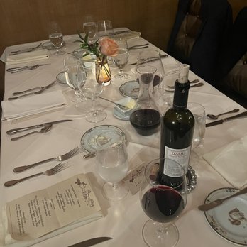 The Hobbit - Dining room - French Near Me - Orange, California
