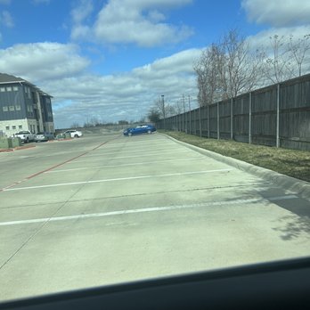 Echo Baytown - Empty spots yet you'll still get towed !! - Apartments Near Me - Baytown, Texas
