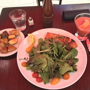 Pisticci - Salmon salad and roasted potatoes - Italian Near Me - New York, New York Pisticci - Salmon salad and roasted potatoes - Italian Near Me - New York, New York