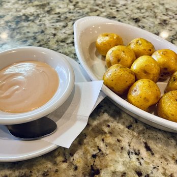 Moliendo cafe - Papas Criollas (boiled potatoes and creole sauce) - Colombian Near Me - Albany, New York Moliendo cafe - Papas Criollas (boiled potatoes and creole sauce) - Colombian Near Me - Albany, New York