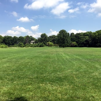 Roe Park - Open Area Looking North - Parks Near Me - Overland Park, Kansas
