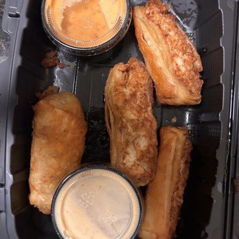 Papi Cuisine - Crab Cake Egg rolls - Cocktail Bars Near Me - Baltimore, Maryland Papi Cuisine - Crab Cake Egg rolls - Cocktail Bars Near Me - Baltimore, Maryland