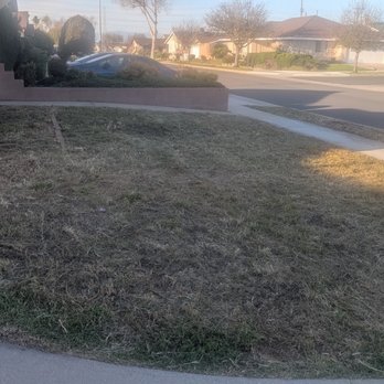Lona's Gardening Service - After clearing front yard - Landscaping Near Me - Gardena, California Lona's Gardening Service - After clearing front yard - Landscaping Near Me - Gardena, California
