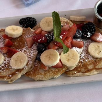 Il Moro Restaurant - Pancakes with berries - Italian Near Me - Los Angeles, California
