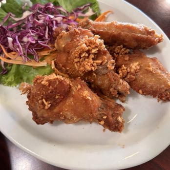The Original Sab-E-Lee - Garlic Chicken Wings () 3/5 - Asian Fusion Near Me - San Diego, California