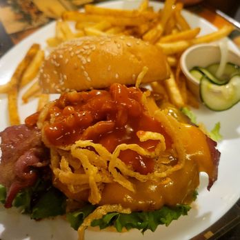 The Sink - Bbq bacon Cheeseburger - Pizza Near Me - Boulder, Colorado