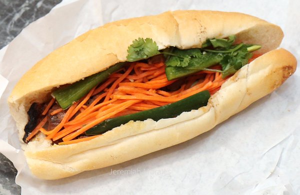 Viet's Express by null