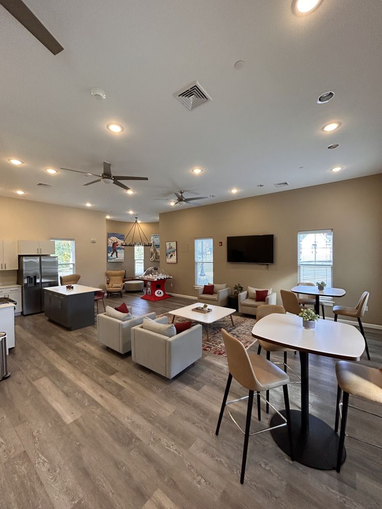 THE THOMAS APARTMENTS Updated September 2024 Request Information