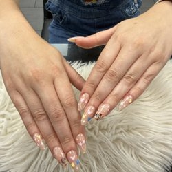 Acryliq Nails