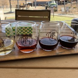 Mogollon Vineyards - Wine flight