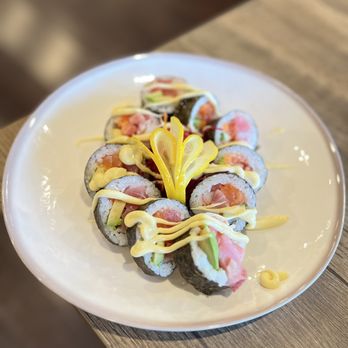 Sushiまる Maru 67 Sushi (@maru67oxford) · Oxford, CT