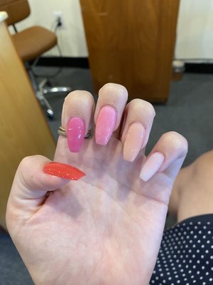 Atelier Nail & Spa by null