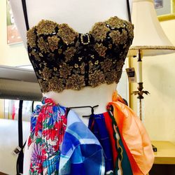 American Cancer Society Discovery Shop - Today's fun find. Not my size otherwise I would have snatched it up. Bought some rose quartz earrings instead.