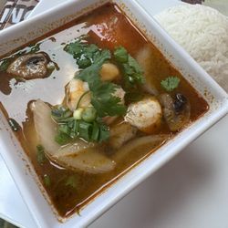 Tom yum soup