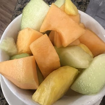 Continental Restaurant - Fresh Fruit In Season - American Near Me - Buffalo Grove, Illinois Continental Restaurant - Fresh Fruit In Season - American Near Me - Buffalo Grove, Illinois
