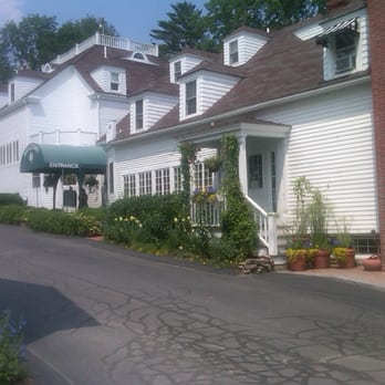 York Harbor Inn - Hotels & Travel Near Me - York Harbor, Maine