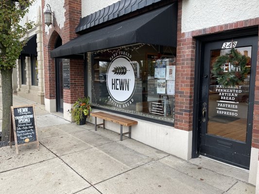 Hewn Bakery - Libertyville Outpost by null