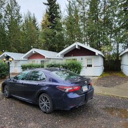 River's Edge Resort - Park car in front of unit.