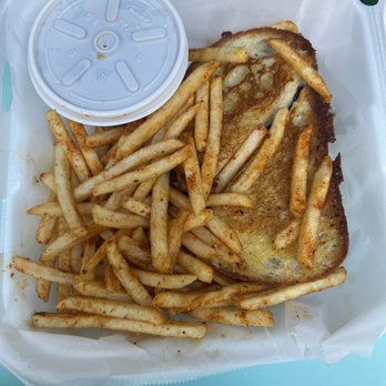 El Viejon - Birria grilled cheese sandwich with consome - Mexican Near Me - Vancouver, Washington