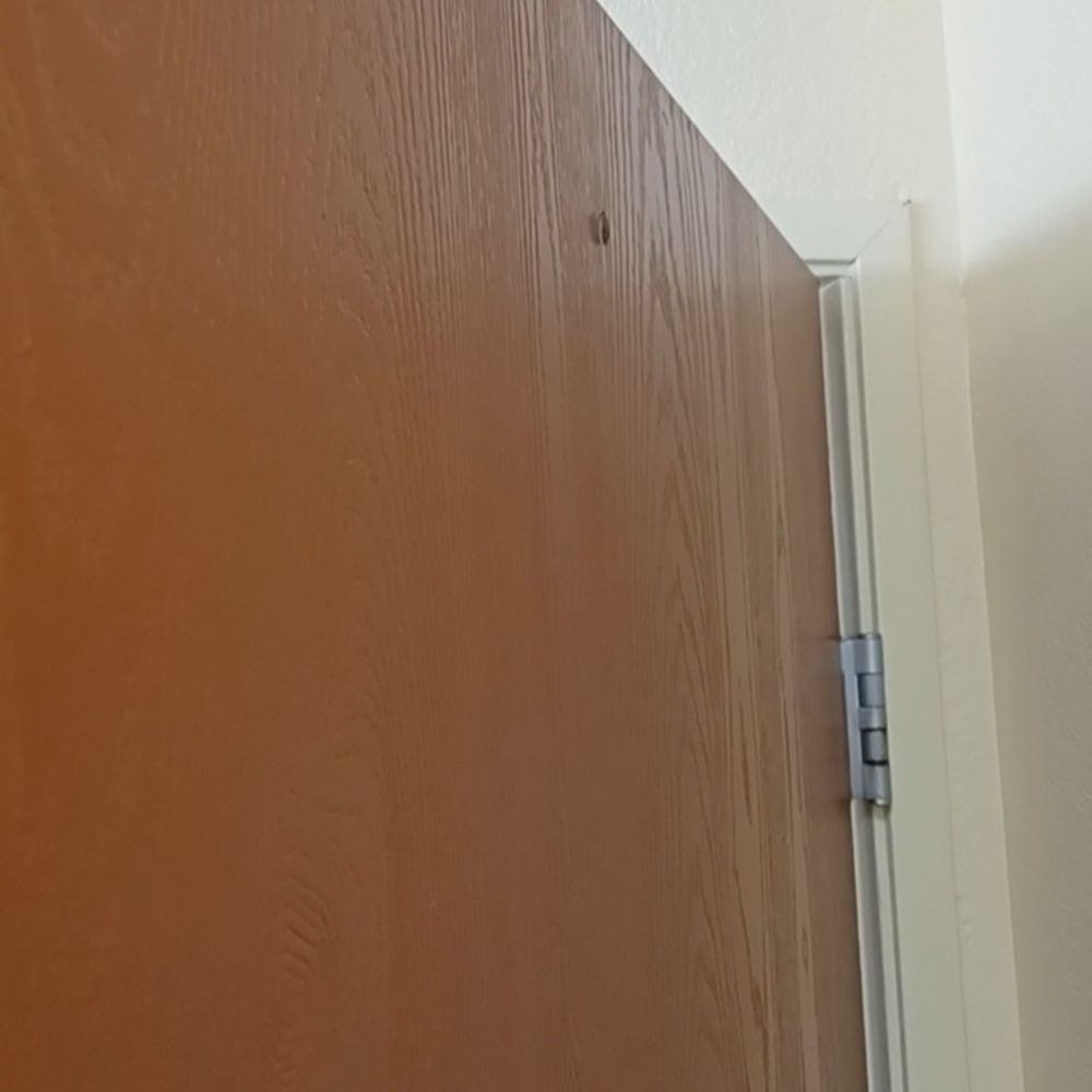 booking.com - Roach on door at one of Booking.com partner properties. - Vacation Rentals Near Me