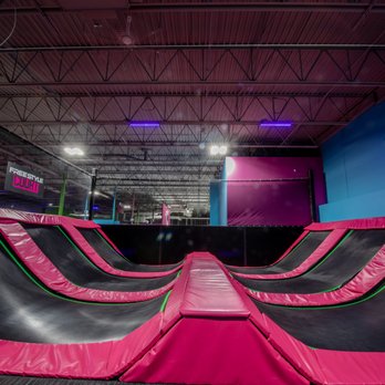 Flying Squirrel - Trampoline Parks Near Me - Winnipeg, Manitoba