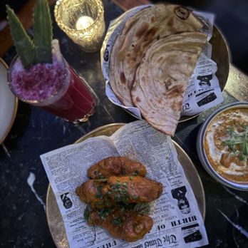 GupShup - Butter Chicken Wings - 4 PC Butter Paneer Masala Naan - Indian Near Me - New York, New York