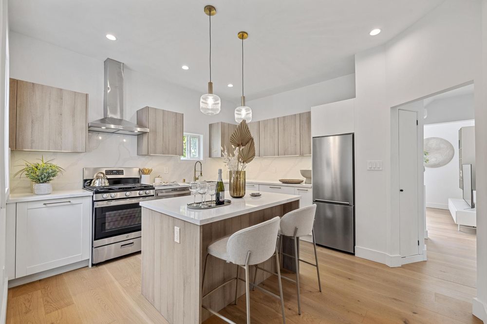 Slide of Contempco Construction