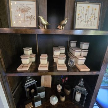 Van Ruiten Family Winery - Candles - Wineries Near Me - Lodi, California Van Ruiten Family Winery - Candles - Wineries Near Me - Lodi, California
