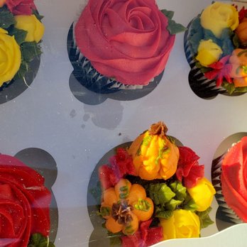 Lisa’s Bouqcakes - Delicious chocolate with beautiful fall colors. My friend accidentally touch the pumpkin prior to picture - Cupcakes Near Me - Dublin, California Lisa’s Bouqcakes - Delicious chocolate with beautiful fall colors. My friend accidentally touch the pumpkin prior to picture - Cupcakes Near Me - Dublin, California