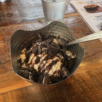 Chomp Burger - Ice tea sundae with Oreo was amazing - Burgers Near Me - Adrian, Michigan Chomp Burger - Ice tea sundae with Oreo was amazing - Burgers Near Me - Adrian, Michigan
