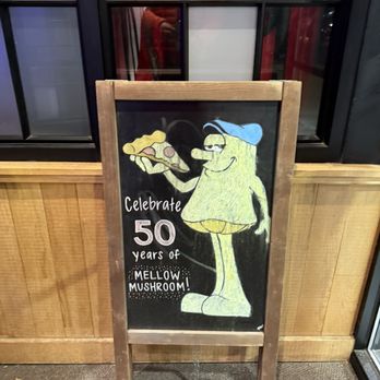 MELLOW MUSHROOM - Updated June 2025 - 403 Photos & 432 Reviews - 14335