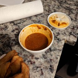 Woody's CheeseSteaks - Chili